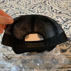 Sitka bow season hat black with green camo